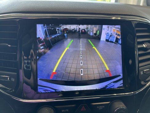 Used 2019 Jeep Grand Cherokee Altitude image 48