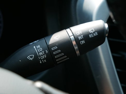 Used 2019 GMC Acadia SLE image 32