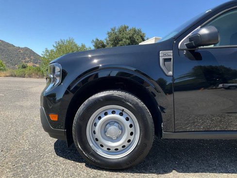 New 2025 Ford Maverick XL image 10