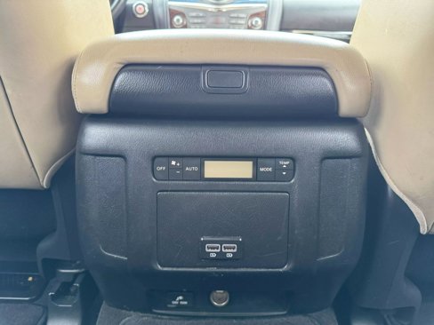 Used 2017 Nissan Armada SL image 22