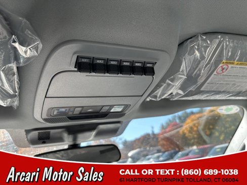 Used 2024 Ford F350 XLT image 25