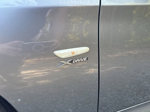 Used 2011 BMW 335i xDrive Sedan image 7