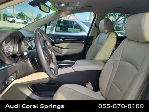 Used 2020 Buick Enclave Essence image 11