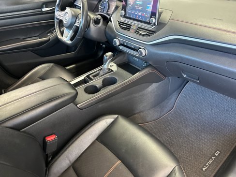 Used 2022 Nissan Altima 2.5 SR image 16