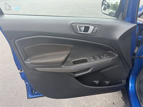 Used 2018 Ford EcoSport SE image 6