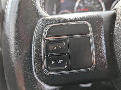 Used 2015 Jeep Wrangler Unlimited Sahara image 16