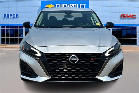 Used 2023 Nissan Altima 2.5 SR image 2