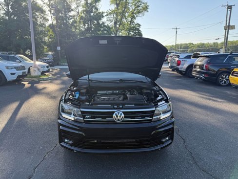 Used 2020 Volkswagen Tiguan SE R-Line w/ 3rd Row Seat Package image 34