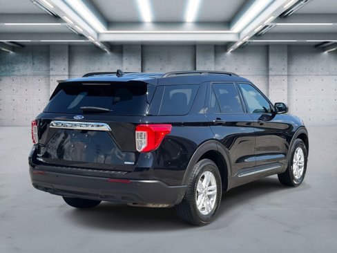 Used 2020 Ford Explorer XLT w/ Comfort Package image 5