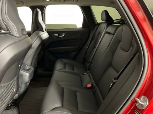 Certified 2024 Volvo XC60 B5 Plus w/ Protection Package Premier image 34