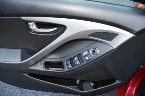 Used 2016 Hyundai Elantra Limited w/ Option Group 04 image 14