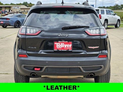 Used 2019 Jeep Cherokee Trailhawk image 6