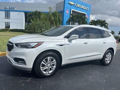 Used 2018 Buick Enclave Essence w/ Trailering Package image 3