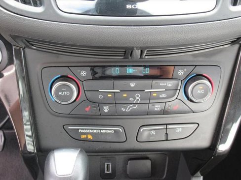 Used 2017 Ford Escape Titanium image 25