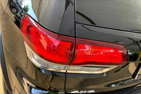 Certified 2022 Jeep Grand Cherokee Laredo E image 28