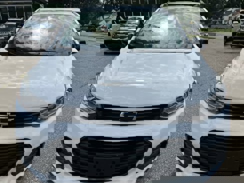 Used 2020 Chevrolet Trax LT w/ Redline Edition image 21