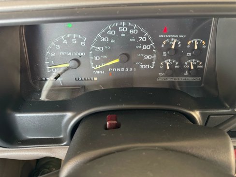 Used 1999 Chevrolet Suburban 2WD w/ Preferred Equipment Group 3 image 13