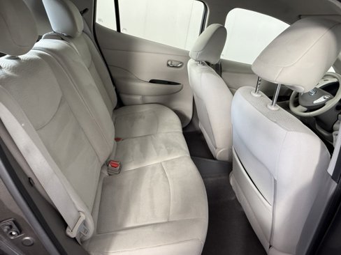Used 2016 Nissan Leaf SV image 13