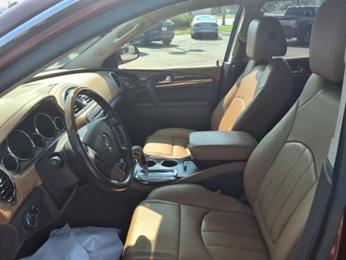 Used 2017 Buick Enclave Leather image 10