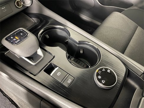 Used 2024 Nissan Rogue SV image 10