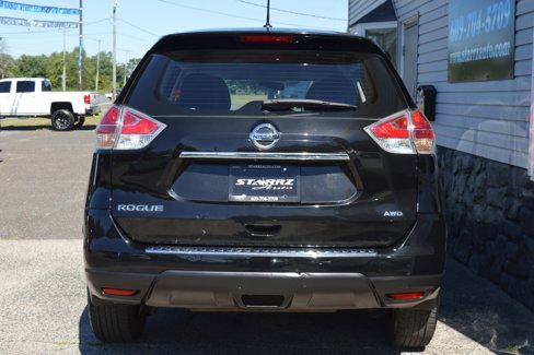 Used 2016 Nissan Rogue S image 4