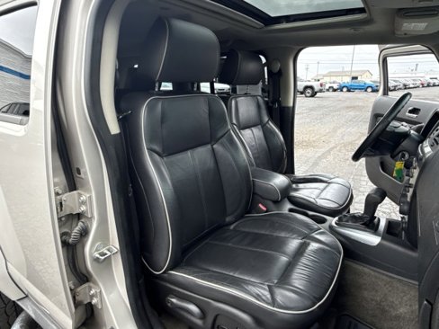 Used 2008 HUMMER H3 Luxury image 24