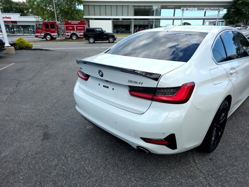 Used 2020 BMW 330i xDrive Sedan w/ Convenience Package image 11