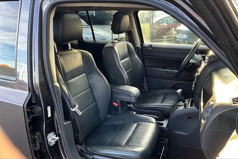 Used 2015 Jeep Patriot High Altitude image 7