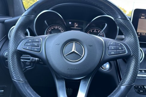 Used 2019 Mercedes-Benz GLC 300 4MATIC image 24