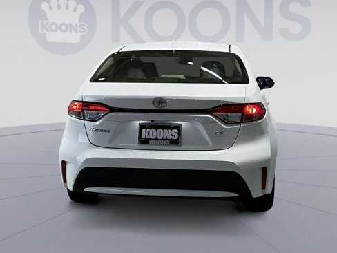 Used 2022 Toyota Corolla LE image 15