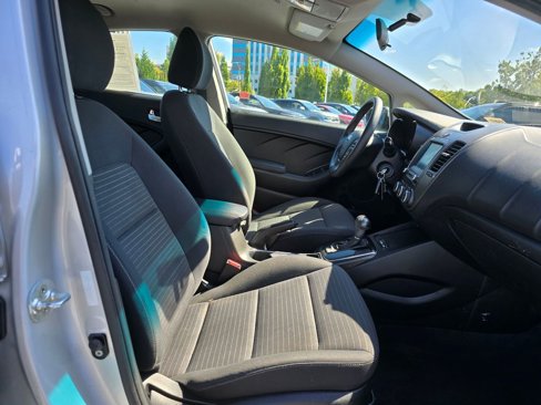 Used 2018 Kia Forte LX w/ LX Popular Package image 12