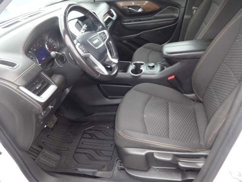 Used 2020 GMC Terrain SLE w/ LPO, Floor Liner Package image 11