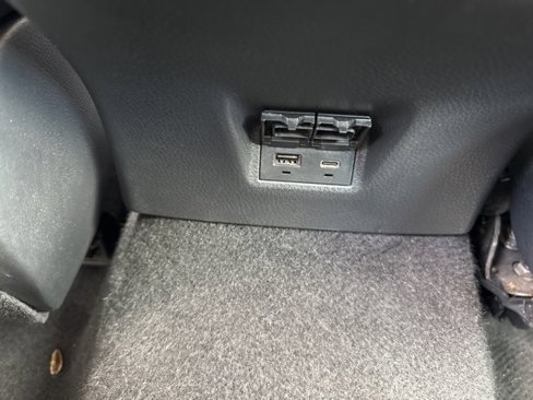 Used 2025 Toyota Camry LE image 27