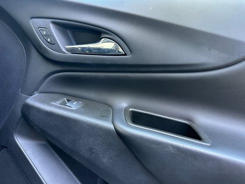 Used 2023 Chevrolet Equinox LT image 20
