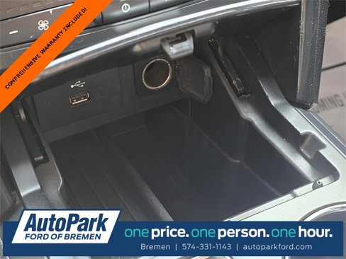 Used 2018 Ford Explorer XLT image 31