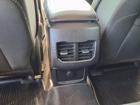 Used 2018 Ford Fusion SE w/ Fusion SE Technology Package image 10