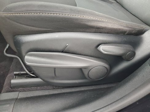 Used 2017 Jeep Cherokee Latitude image 27
