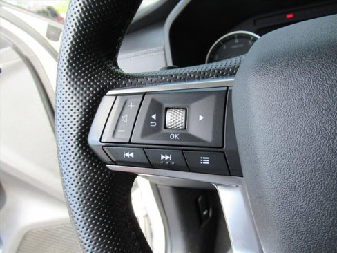 Used 2022 Mitsubishi Outlander SE image 18