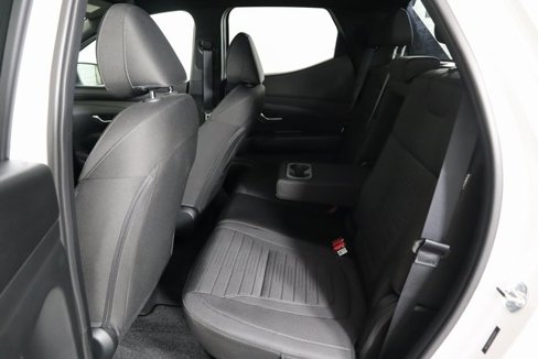 Used 2025 Hyundai Santa Cruz SE image 17