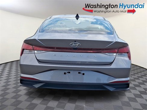 Certified 2023 Hyundai Elantra SEL w/ Convenience Package image 5