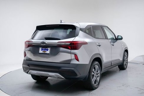 Used 2021 Kia Seltos LX image 9