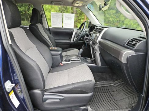 Used 2018 Toyota 4Runner SR5 image 27