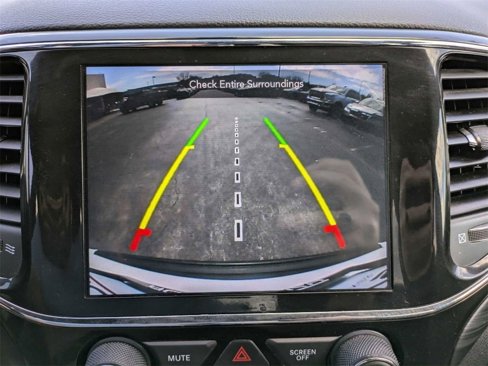 Used 2021 Jeep Grand Cherokee Laredo X image 18