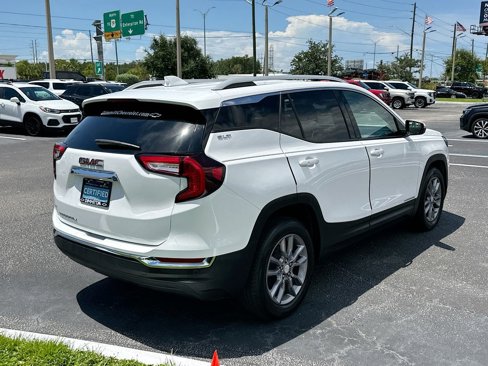 Certified 2023 GMC Terrain SLT image 6