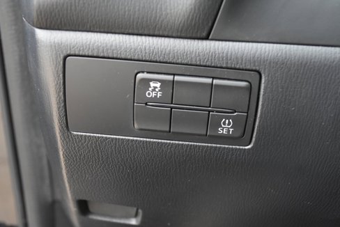 Used 2017 MAZDA MAZDA3 Touring image 28