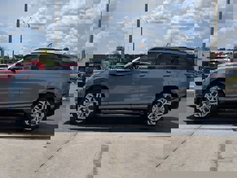 Used 2019 Land Rover Range Rover Velar R-Dynamic SE image 6