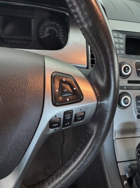 Used 2015 Ford Taurus SEL image 14