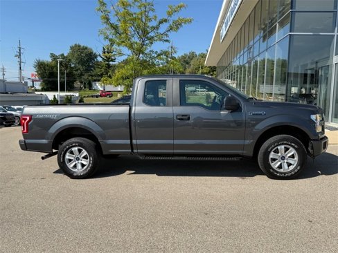 Used 2017 Ford F150 XL w/ Equipment Group 101A Mid image 2