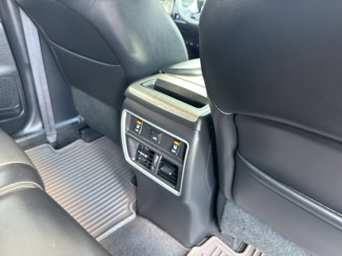 Used 2017 Nissan Murano Platinum image 15