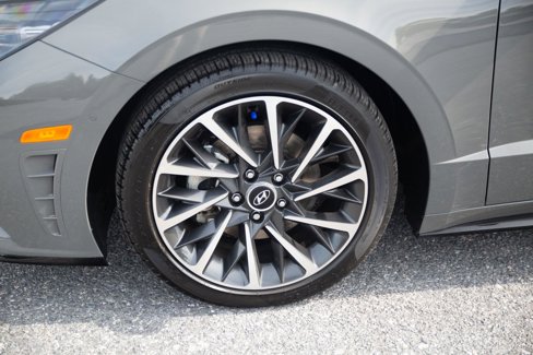 Used 2022 Hyundai Sonata Limited image 9